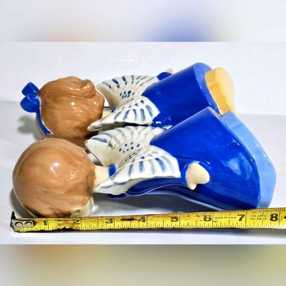 Vintage Ceramic Kissing Angels Hand Painted 1970's Blue White - Picture 7 of 7